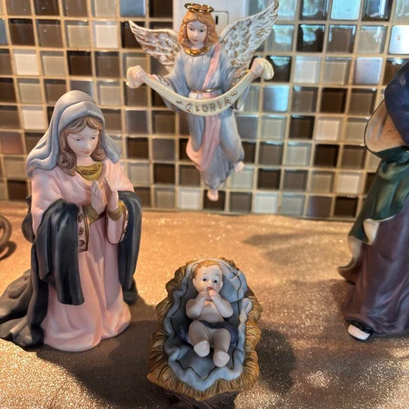 Regal Nativity Scene Figurines